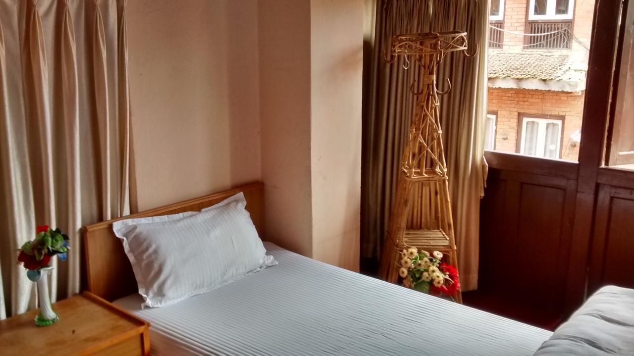 Moonlight Guest House Bhatgoan Esterno foto