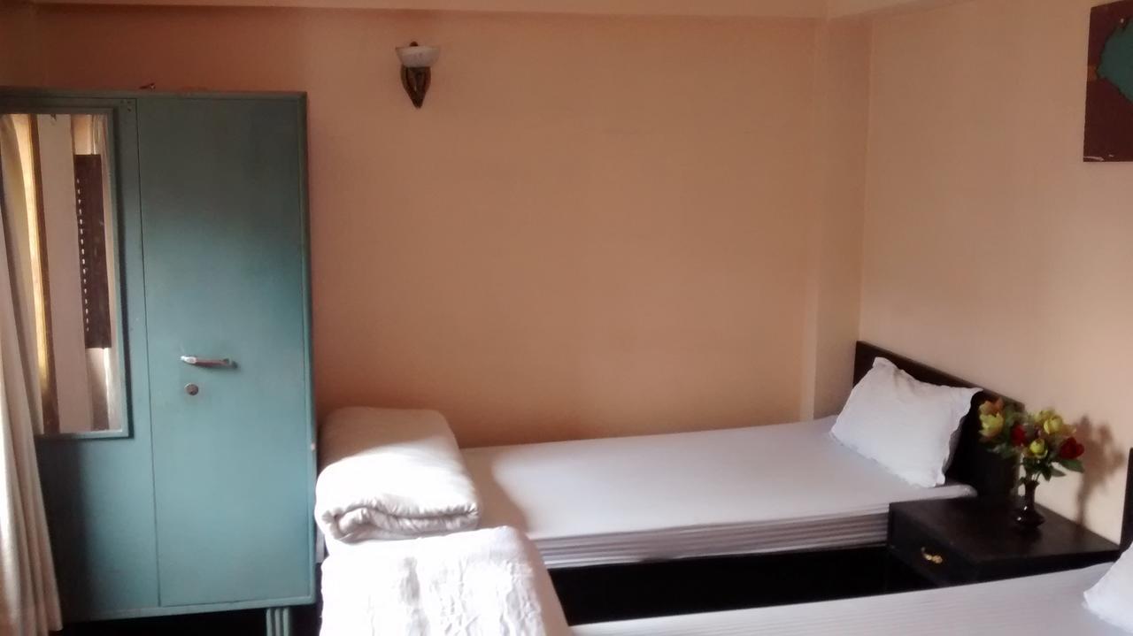 Moonlight Guest House Bhatgoan Esterno foto