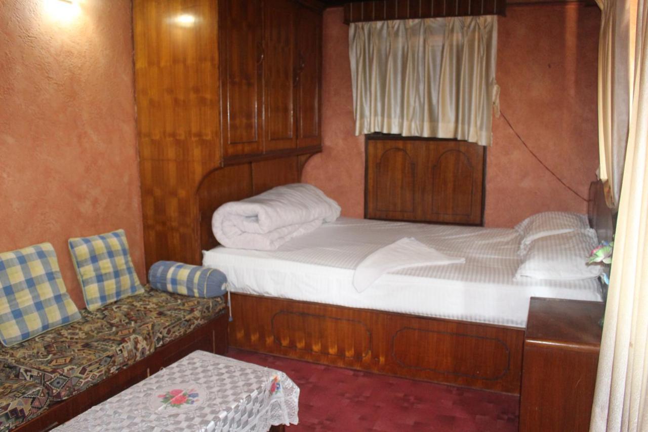 Moonlight Guest House Bhatgoan Esterno foto